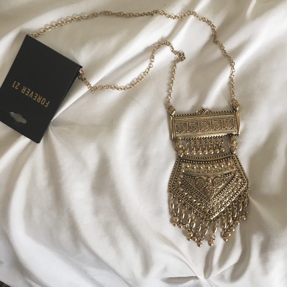Forever 21 Boho Fringe Gold Pendant Necklace